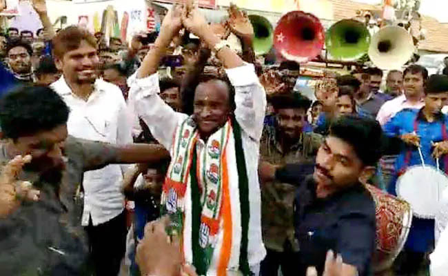 ವಸತಿ ಸಚಿವ ಎಂಟಿಬಿ ನಾಗರಾಜ್ ನಾಗಿಣಿ ಡ್ಯಾನ್ಸ್ ವಿಡಿಯೋ ವೈರಲ್