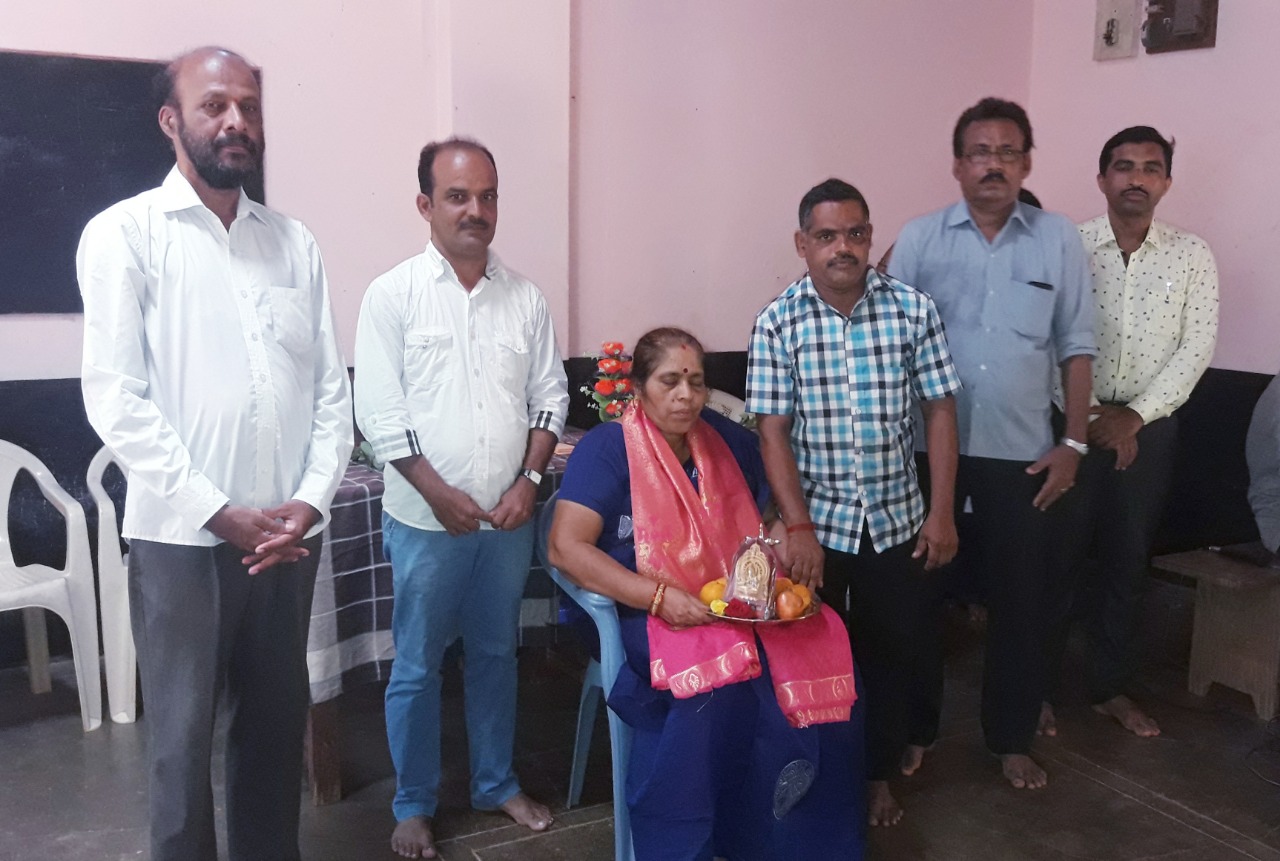 ಅನಿಲಕಟ್ಟೆ: ಮುಖ್ಯ ಶಿಕ್ಷಕಿಗೆ ಬೀಳ್ಕೊಡುಗೆ