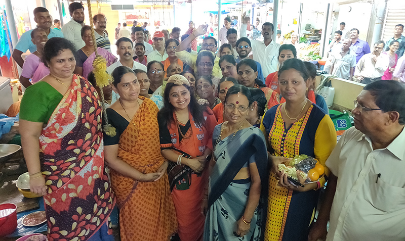 ಸುರತ್ಕಲ್‌ನಲ್ಲಿ ಮಾಳವಿಕಾ ಅವಿನಾಶ್ ಮತಯಾಚನೆ