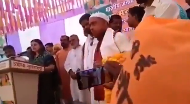 ನಾನು  ಗೆದ್ದಾಗಿದೆ, ನಿಮ್ಮ ಕೆಲಸ ಆಗಬೇಕಿದ್ದರೆ ನನಗೆ ಮತ ಹಾಕಿ: ಮುಸ್ಲಿಮರಿಗೆ ಮೇನಕಾ ಗಾಂಧಿ ಬೆದರಿಕೆ