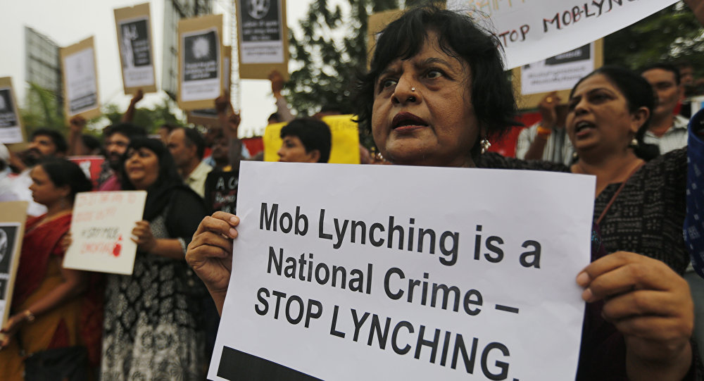 ಸತ್ತ ಹೋರಿಯ ಮಾಂಸ ಕತ್ತರಿಸಿದ ವ್ಯಕ್ತಿಯನ್ನು ಥಳಿಸಿ ಕೊಂದ ಗುಂಪು