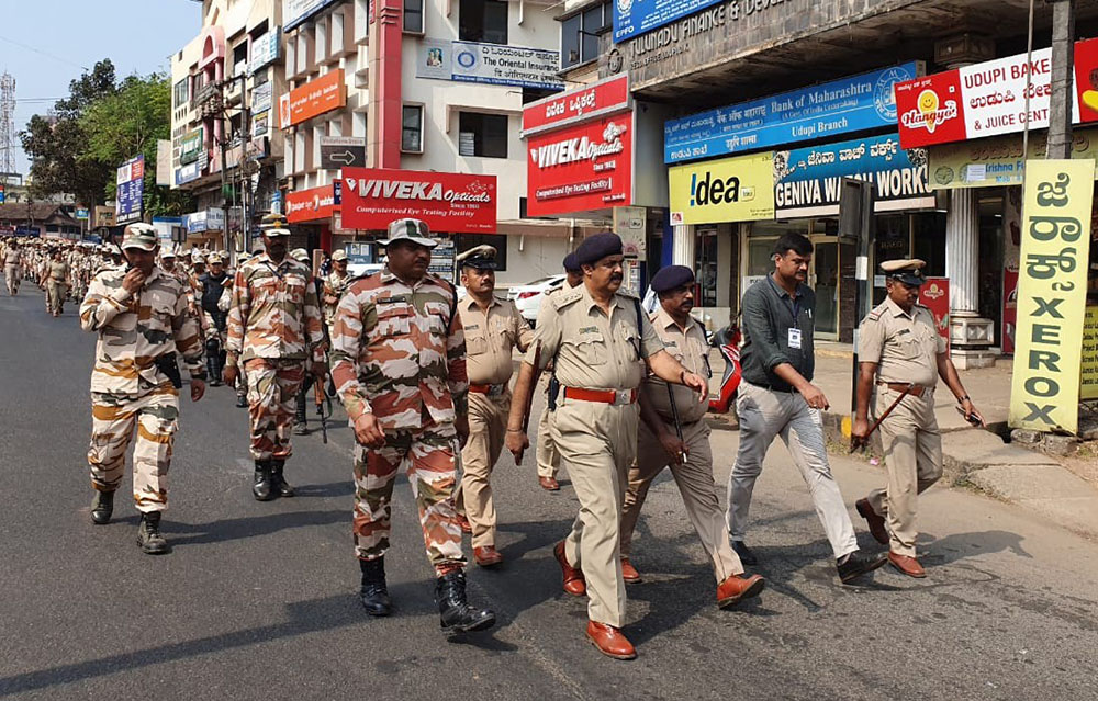ಉಡುಪಿ ಜಿಲ್ಲೆಯಾದ್ಯಂತ ಅರೆಸೇನಾ ಪಡೆಗಳಿಂದ ಪಥಸಂಚಲನ