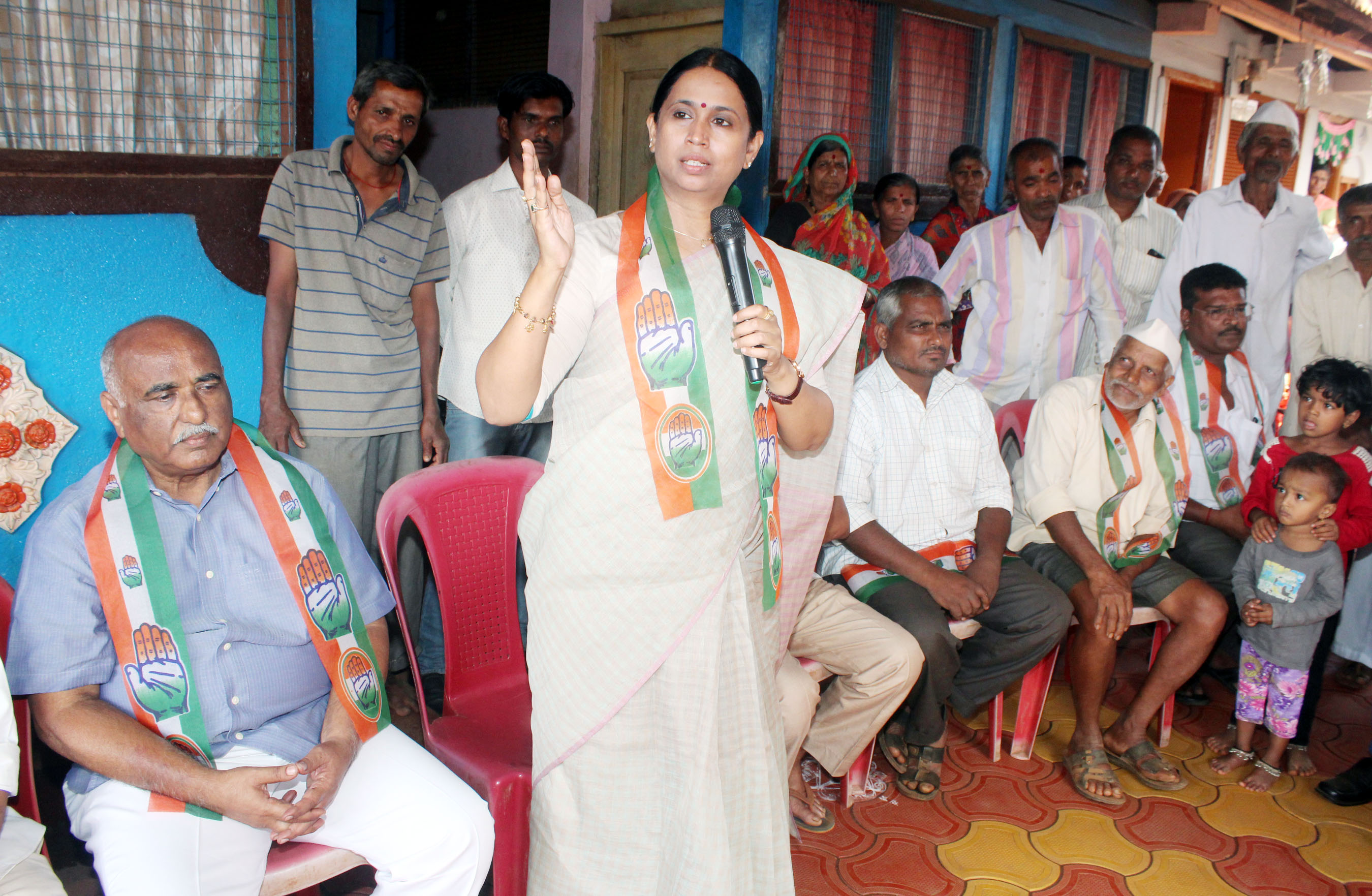 ಬೆಳಗಾವಿ ಜಿಲ್ಲೆಗೆ ಸುರೇಶ್ ಅಂಗಡಿ ಮೋಸ ಮಾಡಿದ್ದಾರೆ: ಲಕ್ಷ್ಮಿ ಹೆಬ್ಬಾಳ್ಕರ್