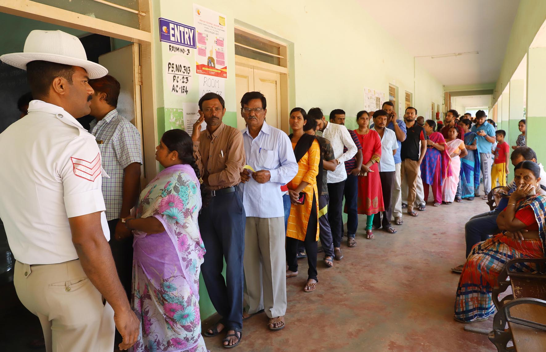 ಬೆಂಗಳೂರು ನಗರದಲ್ಲಿ ಶಾಂತಿಯುತ ಮತದಾನ