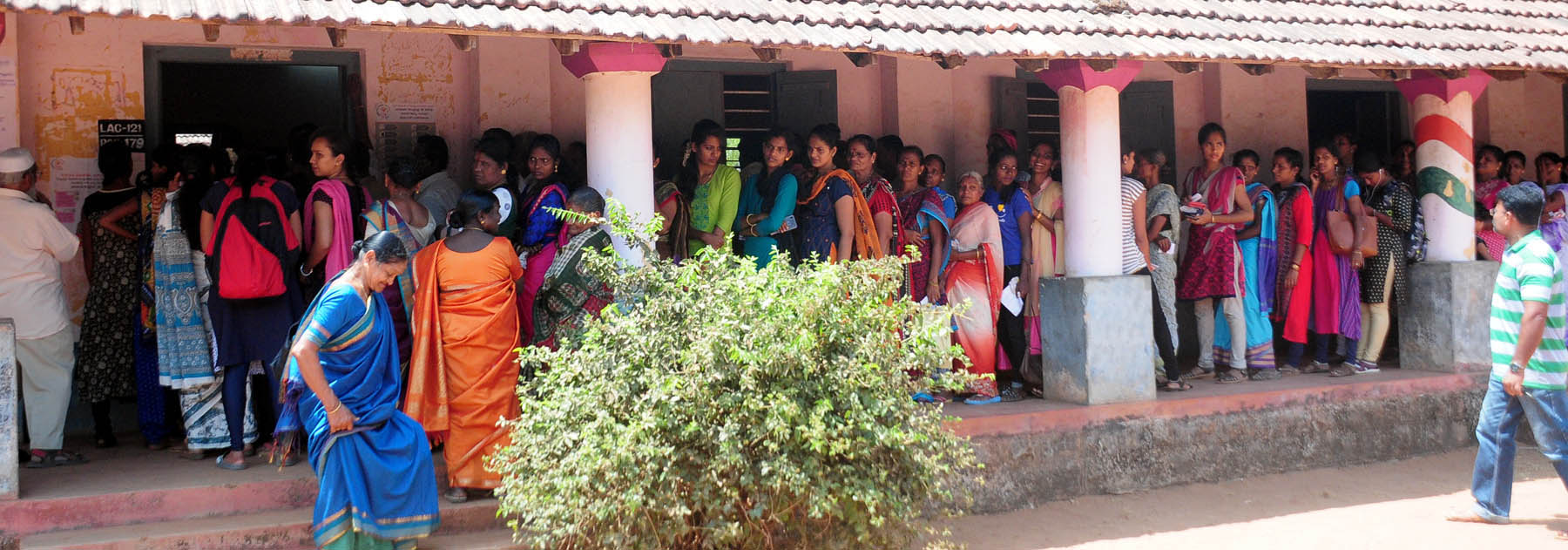 ಕಾಪು:  ಶೇ. 73.32 ಮತದಾನ; ಕೆಲವಡೆ ಕೈ ಕೊಟ್ಟ ಮತಯಂತ್ರ