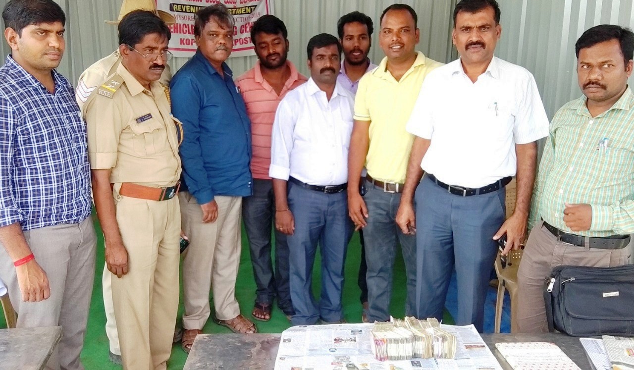 ಕುಶಾಲನಗರ: ದಾಖಲೆ ಇಲ್ಲದೆ ಸಾಗಿಸುತ್ತಿದ್ದ 6.31 ಲಕ್ಷ ನಗದು ವಶ