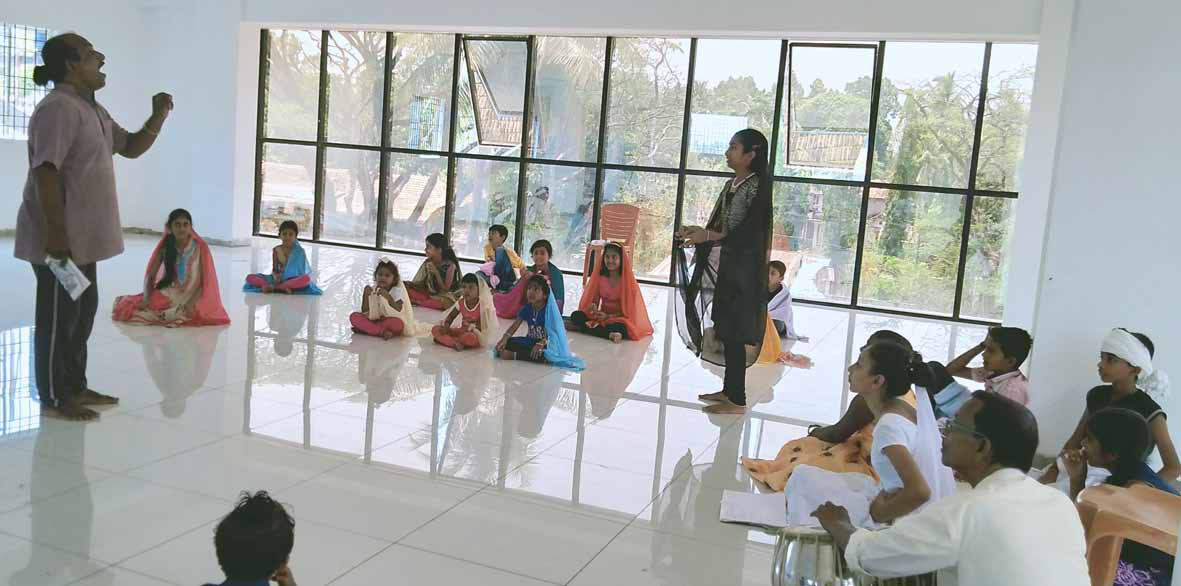 ಮಕ್ಕಳನ್ನು ಜೀವಂತ ಕಲೆಯಲ್ಲಿ ತೊಡಗಿಸಿ: ಸುಕುಮಾರ್ ಮೋಹನ್