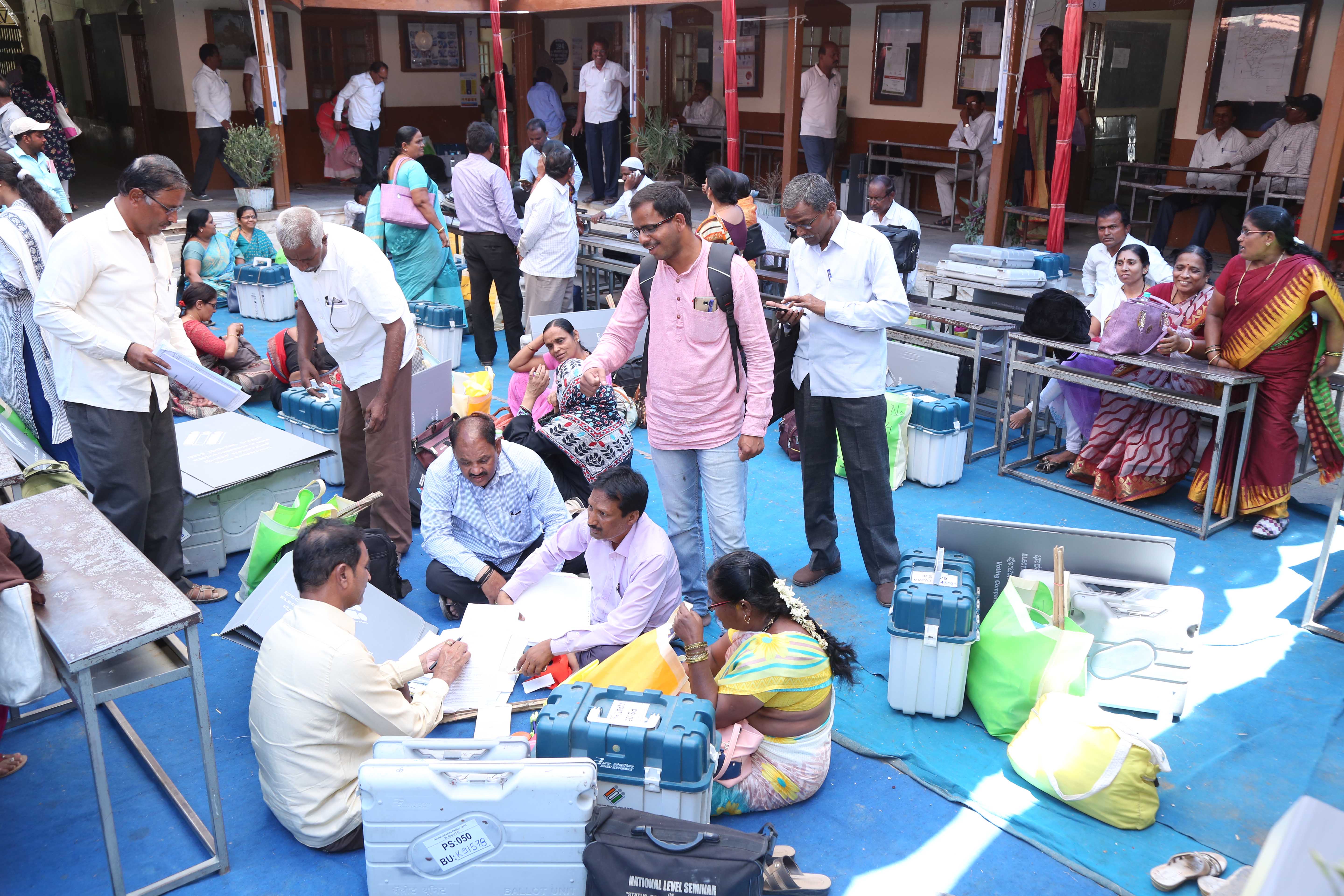 ವಿಜಯಪುರ: ಲೋಕಸಭಾ ಕ್ಷೇತ್ರದ ಚುನಾವಣೆಗೆ ಜಿಲ್ಲಾಡಳಿತದಿಂದ ಸಕಲ ಸಿದ್ಧತೆ