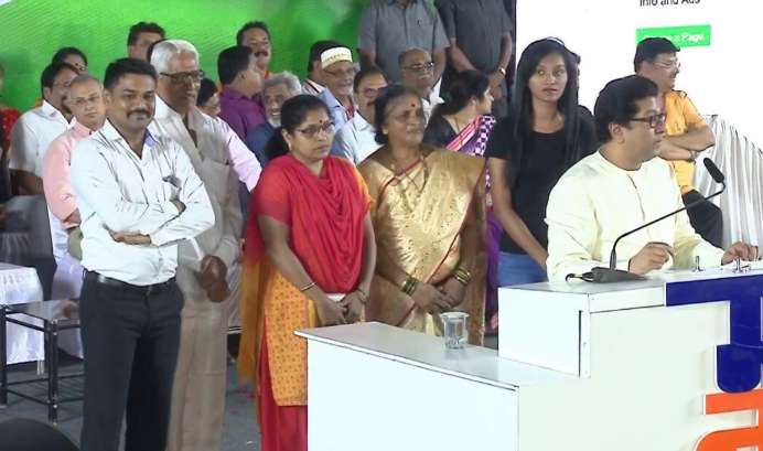 ಸಮಾವೇಶದಲ್ಲಿ ಬಿಜೆಪಿ ಜಾಹೀರಾತಿನ ಬಂಡವಾಳ ಬಯಲು ಮಾಡಿದ ರಾಜ್ ಠಾಕ್ರೆ!