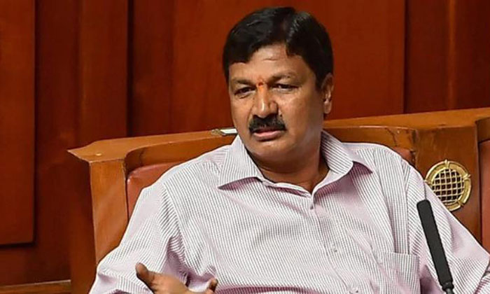 ಬಂಡಾಯಕ್ಕೆ ಪ್ರಚೋದನೆ ನೀಡಿದ್ದೇ ಸತೀಶ್: ರಮೇಶ್ ಜಾರಕಿಹೊಳಿ