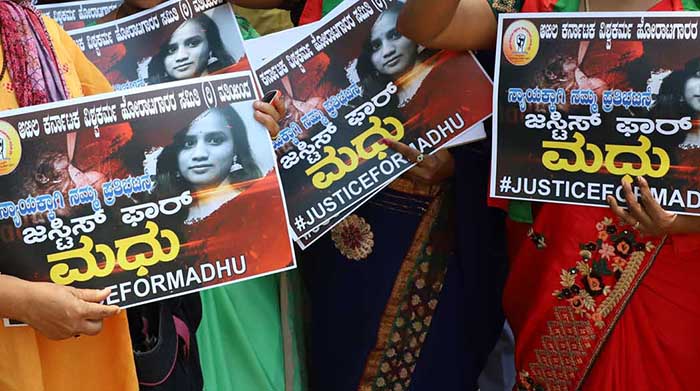 ವಿದ್ಯಾರ್ಥಿನಿ ಮಧು ನಿಗೂಢ ಸಾವು ಪ್ರಕರಣ: ಕರ್ತವ್ಯಲೋಪ ಎಸಗಿದ ಪಿಎಸ್‌ಐ, ಪೇದೆ ಅಮಾನತು