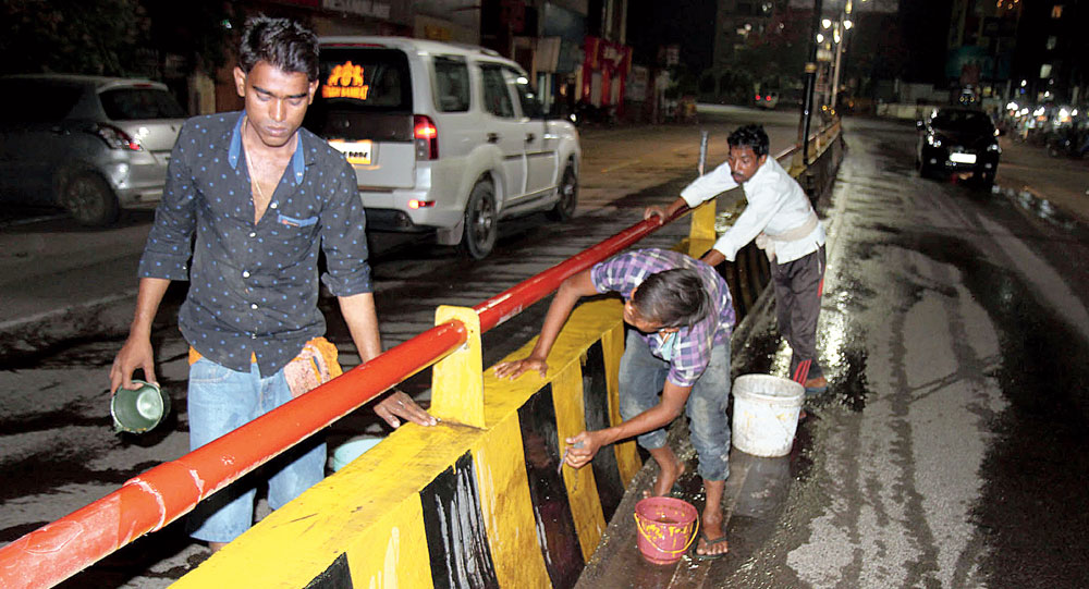 ಮೋದಿ ರೋಡ್ ಶೋ: ರಸ್ತೆ ತೊಳೆಯಲು 1.4 ಲಕ್ಷ ಲೀಟರ್ ಕುಡಿಯುವ ನೀರು ಬಳಕೆ !