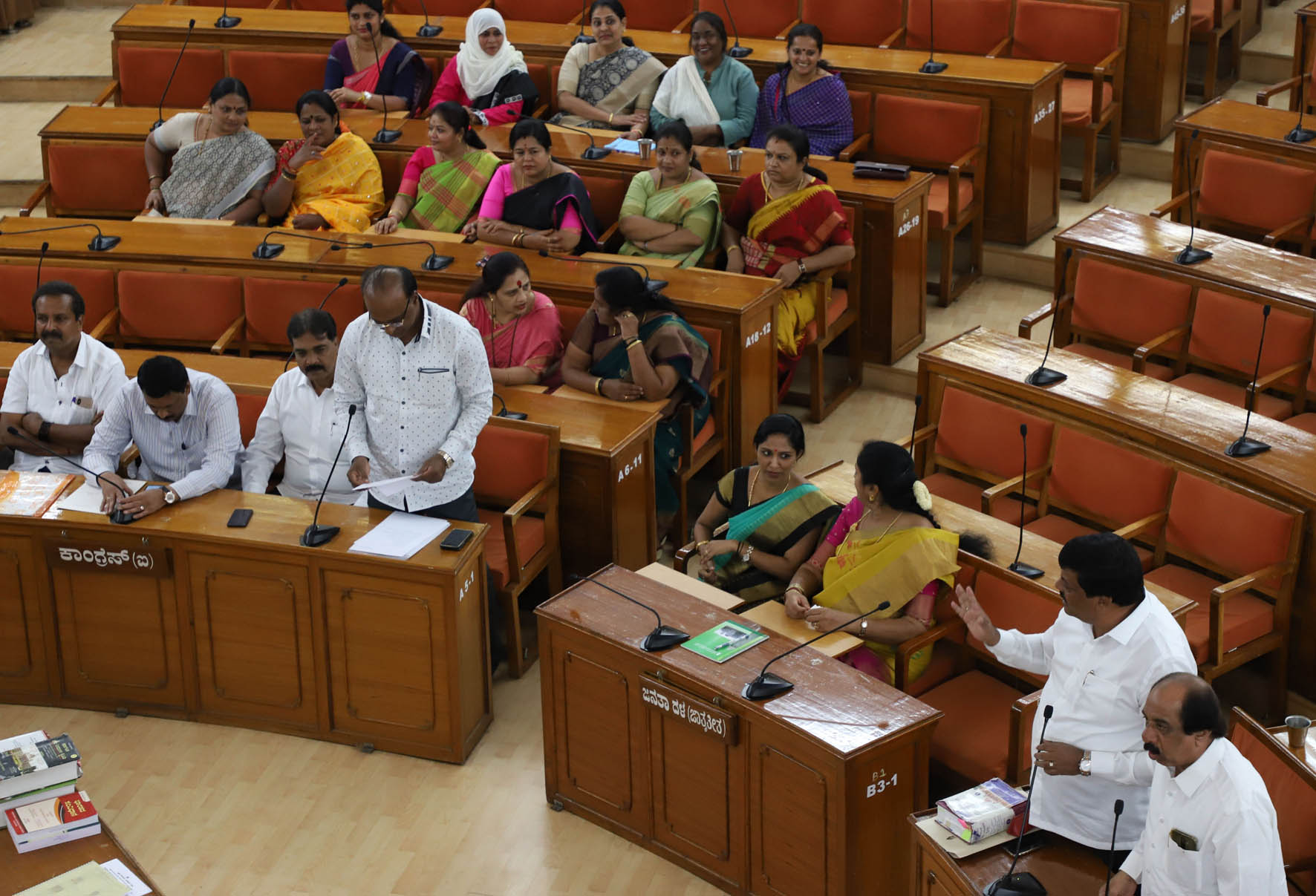 ಅಪಾಯದ ಸ್ಥಿತಿಯ ಮರಗಳನ್ನು ತೆರವುಗೊಳಿಸಲು ಬಿಬಿಎಂಪಿ ಸದಸ್ಯರ ಒತ್ತಾಯ