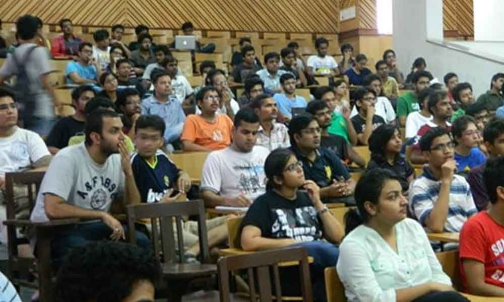 ಶೇ.80ರಷ್ಟು ಭಾರತೀಯ ಉದ್ಯೋಗಾಕಾಂಕ್ಷಿಗಳಿಗೆ ರಾಜಕೀಯದಲ್ಲಿ ಆಸಕ್ತಿ:ವರದಿ