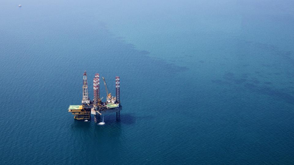 ಸೌದಿಯ ಅತಿ ದೊಡ್ಡ ತೈಲ ನಿಕ್ಷೇಪದ ಉತ್ಪಾದನೆಯಲ್ಲಿ ತೀವ್ರ ಕುಸಿತ!