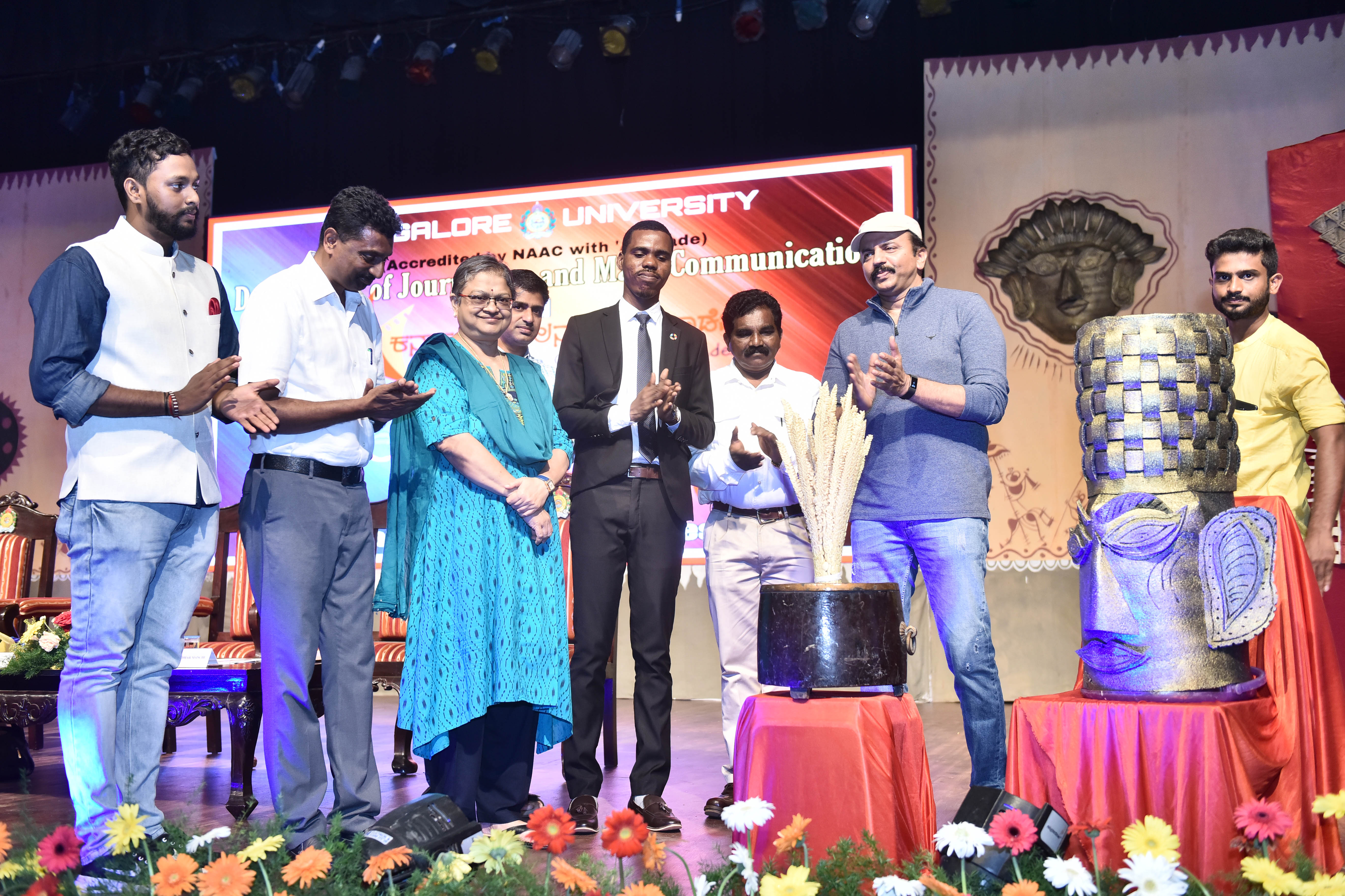 ಜೀವನದಲ್ಲಿ ಅವಕಾಶಗಳನ್ನು ಬಳಸಿಕೊಂಡು ಮುನ್ನಡೆಯಿರಿ: ಪ್ರಕಾಶ್ ಬಾರೆ