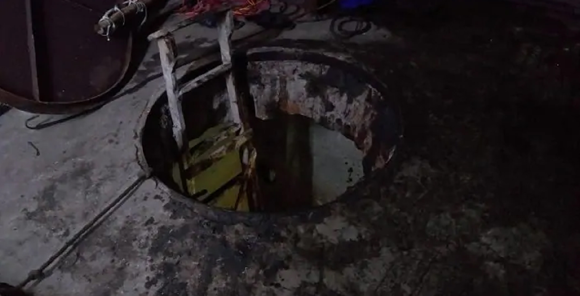 ಶೌಚಗುಂಡಿಗೆ ಇಳಿದ ಮೂವರು ಕಾರ್ಮಿಕರ ಸಾವು