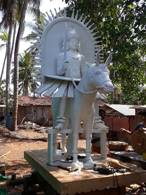 ಬೃಹತ್ ಧರ್ಮನಾಥ ಜಾರಂದಾಯ ದೈವದ ಮೂರ್ತಿ ನಿರ್ಮಾಣ