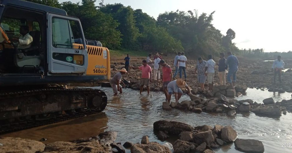 ನೀರು ಪೂರೈಕೆಯಲ್ಲೂ ಸಮಸ್ಯೆ: ಟ್ಯಾಂಕರ್‌ನಲ್ಲಿ ನೀರು ಸರಬರಾಜು