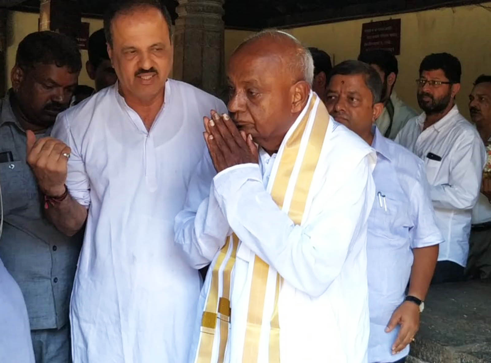 ಕರಾವಳಿಯ ದೇವಾಲಯಗಳಿಗೆ ಭೇಟಿ ನೀಡುತ್ತಿರುವ ದೇವೇಗೌಡರು