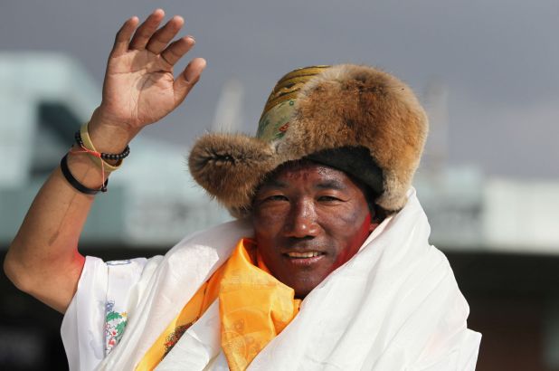 ದಾಖಲೆಯ 23 ಬಾರಿ ಎವರೆಸ್ಟ್ ಏರಿದ ನೇಪಾಳಿ ಆರೋಹಿ