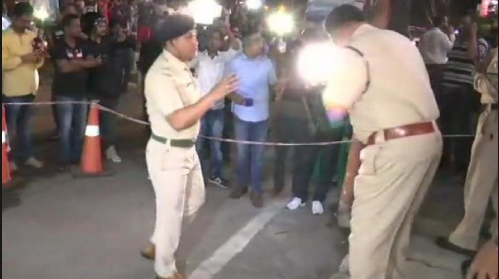 ಶಾಪಿಂಗ್ ಮಾಲ್ ಹೊರಗಡೆ ಗ್ರೆನೇಡ್ ಸ್ಫೋಟ: 6 ಮಂದಿಗೆ ಗಾಯ