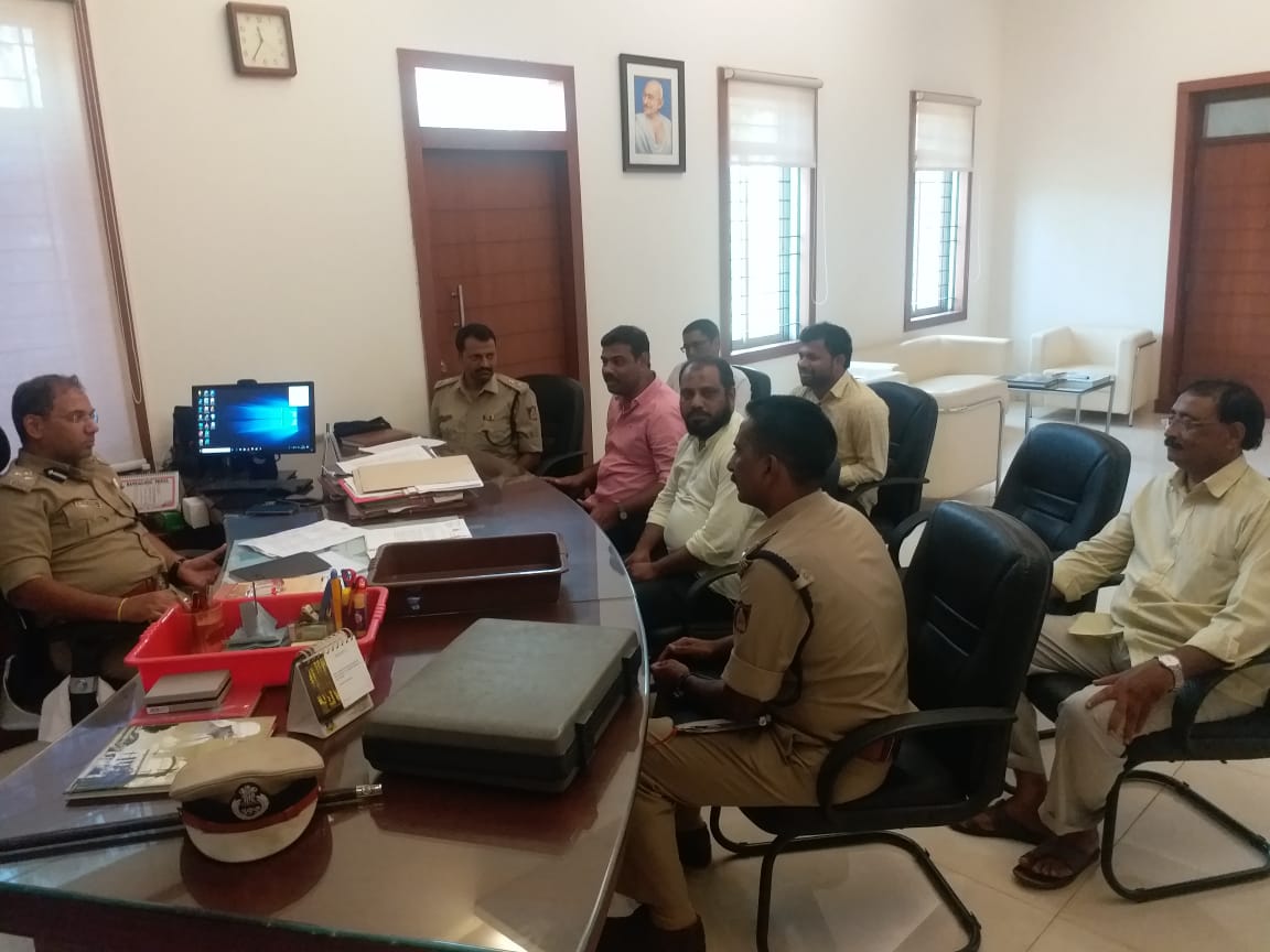 ಸ್ಕಾರ್ಫ್ ವಿವಾದ: ಪೊಲೀಸ್ ಕಮಿಷನರ್ ರನ್ನು ಭೇಟಿಯಾದ ಎಂಡಿಸಿ