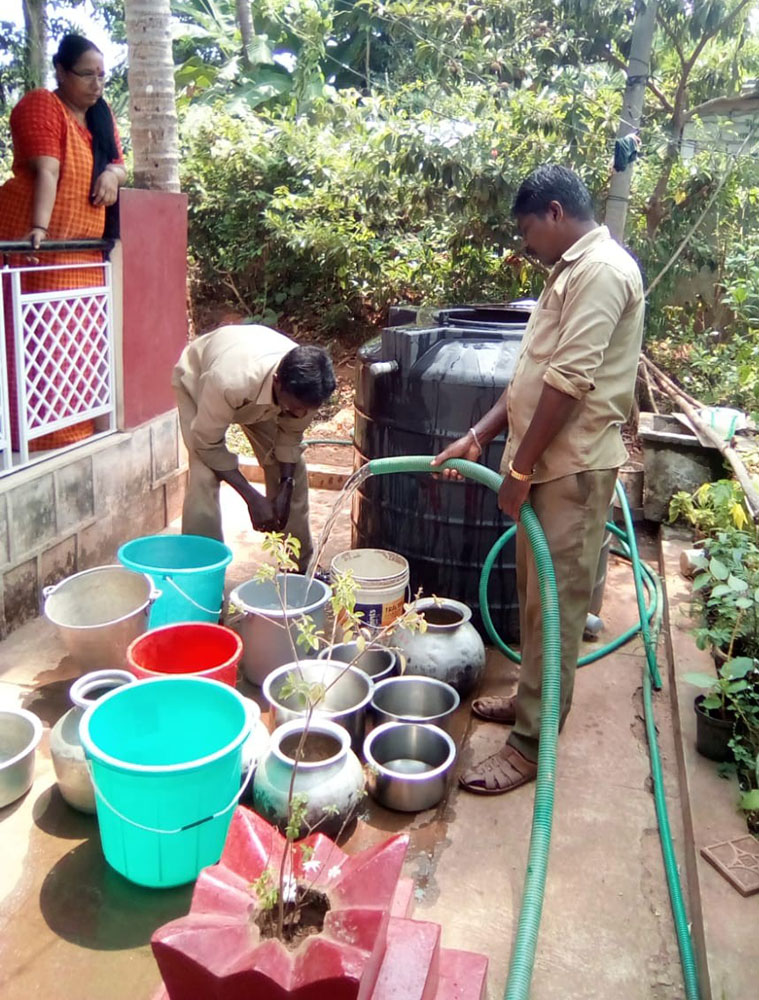 ನಗರಸಭೆ ಹಲವೆಡೆ ನೀರಿಗಾಗಿ ದೂರು: ಟ್ಯಾಂಕರ್‌ನಲ್ಲಿ ಪೂರೈಕೆ