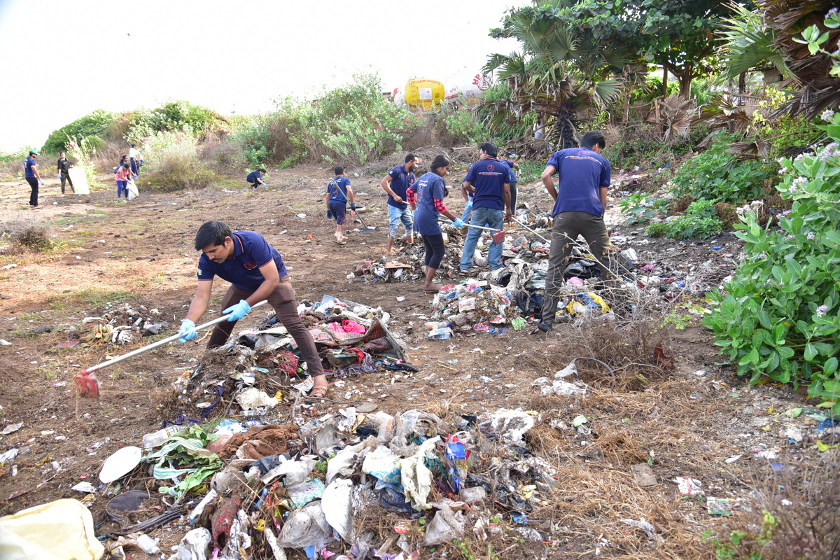 ರಾಮಕೃಷ್ಣ ಮಿಷನ್‌ನಿಂದ 25ನೇ ಸ್ವಚ್ಛ ಮಂಗಳೂರು ಶ್ರಮದಾನ; ಕಡಲ ಕಿನಾರೆ ಸ್ವಚ್ಛತೆ