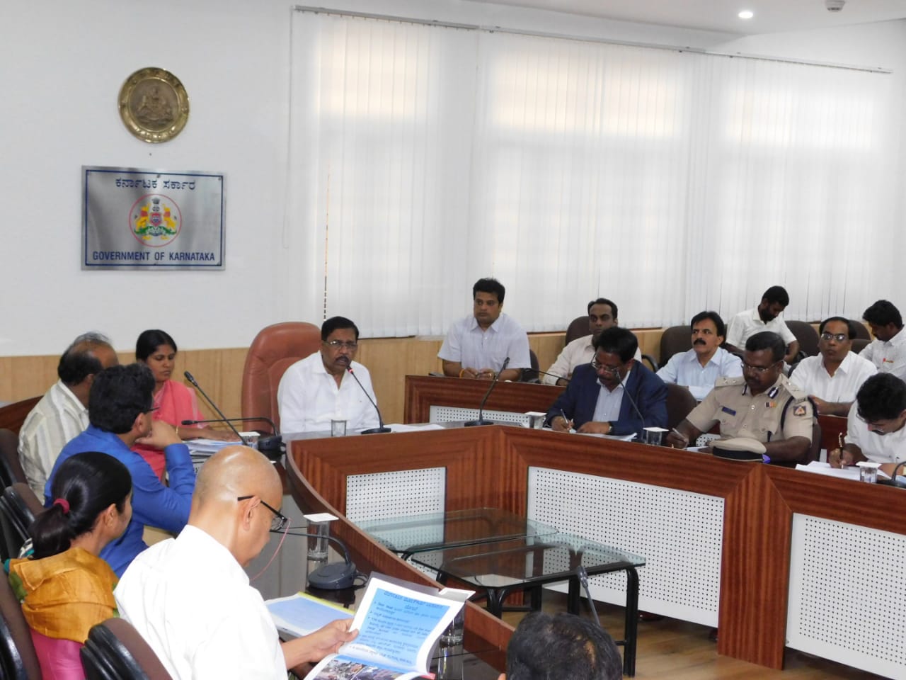 ಮಳೆ ಅನಾಹುತ ತಡೆಯಲು ಮುನ್ನೆಚ್ಚರಿಕೆ ವಹಿಸಿ: ಅಧಿಕಾರಿಗಳಿಗೆ ಡಿಸಿಎಂ ಡಾ.ಜಿ.ಪರಮೇಶ್ವರ್ ಸೂಚನೆ
