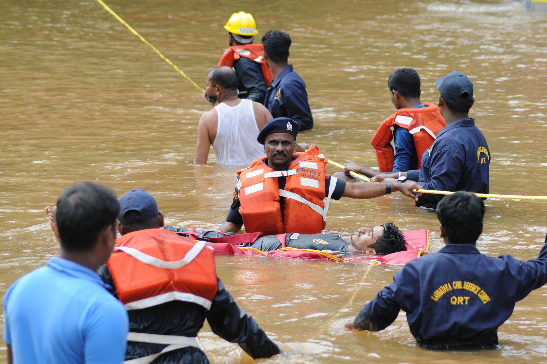 ಮಡಿಕೇರಿ: ಪ್ರಾಕೃತಿಕ ವಿಕೋಪ ಸಂದರ್ಭ ನಾಗರಿಕರ ರಕ್ಷಣೆ; ಗಮನ ಸೆಳೆದ ಪ್ರಾತ್ಯಕ್ಷಿಕೆ