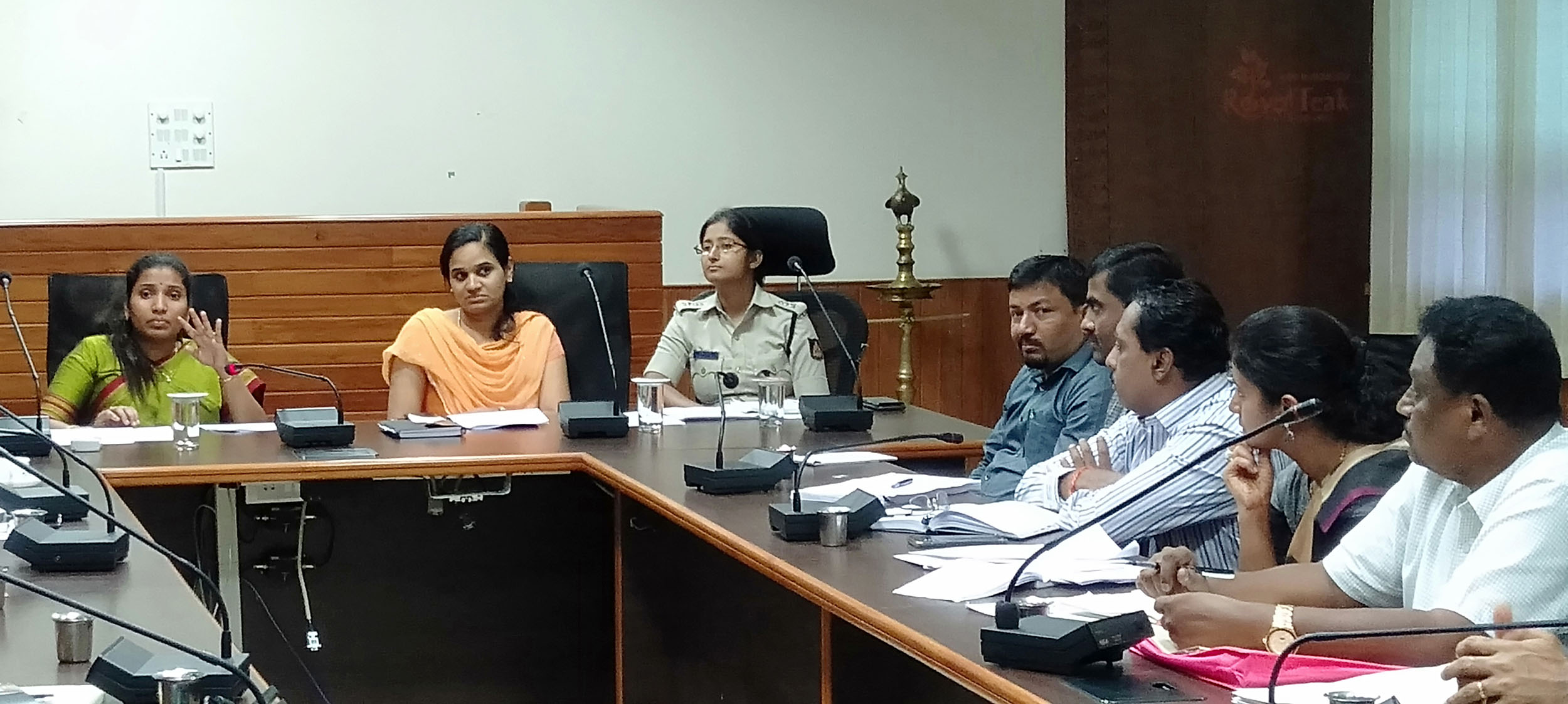 ವಾರದೊಳಗೆ ಹೆದ್ದಾರಿ ಅಡಚಣೆ ನಿವಾರಣೆ: ಜಿಲ್ಲಾಧಿಕಾರಿ ಸೂಚನೆ