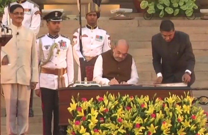 ರಾಜನಾಥ್ ಸಿಂಗ್, ಅಮಿತ್ ಶಾ, ಗಡ್ಕರಿ, ಸದಾನಂದ ಗೌಡ ಪ್ರಮಾಣ ವಚನ