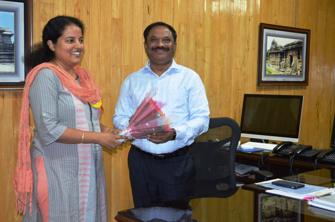 ಹಾಸನ: ನೂತನ ಜಿಲ್ಲಾಧಿಕಾರಿಯಾಗಿ ಮತ್ತೆ ಅಧಿಕಾರ ಸ್ವೀಕರಿಸಿದ ಅಕ್ರಂ ಪಾಷ