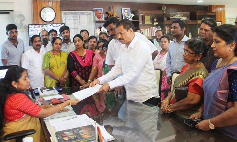 ಗೃಹ ಸಚಿವರ ದಬ್ಬಾಳಿಕೆ ವಿರುದ್ಧ ಬಿಜೆಪಿ ರಾಜ್ಯಪಾಲರಿಗೆ ಮನವಿ