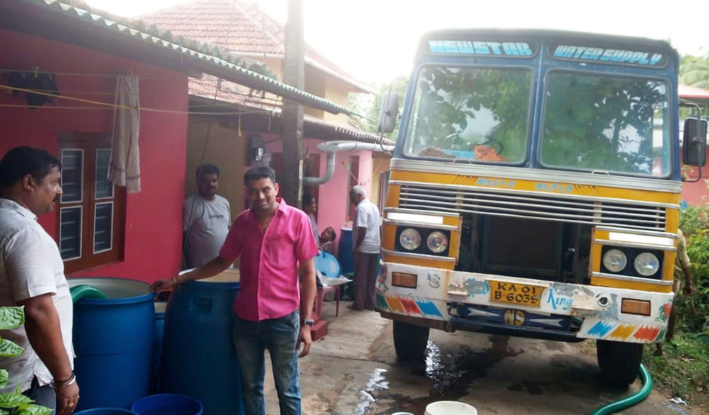 ಬೈಲೂರು ವಾರ್ಡ್‌ನಲ್ಲಿ ನೀರಿನ ಅಭಾವ: ಸ್ವಂತ ಖರ್ಚಿನಲ್ಲಿ ನೀರು ಪೂರೈಸುತ್ತಿರುವ ನಗರಸಭೆ ಸದಸ್ಯ