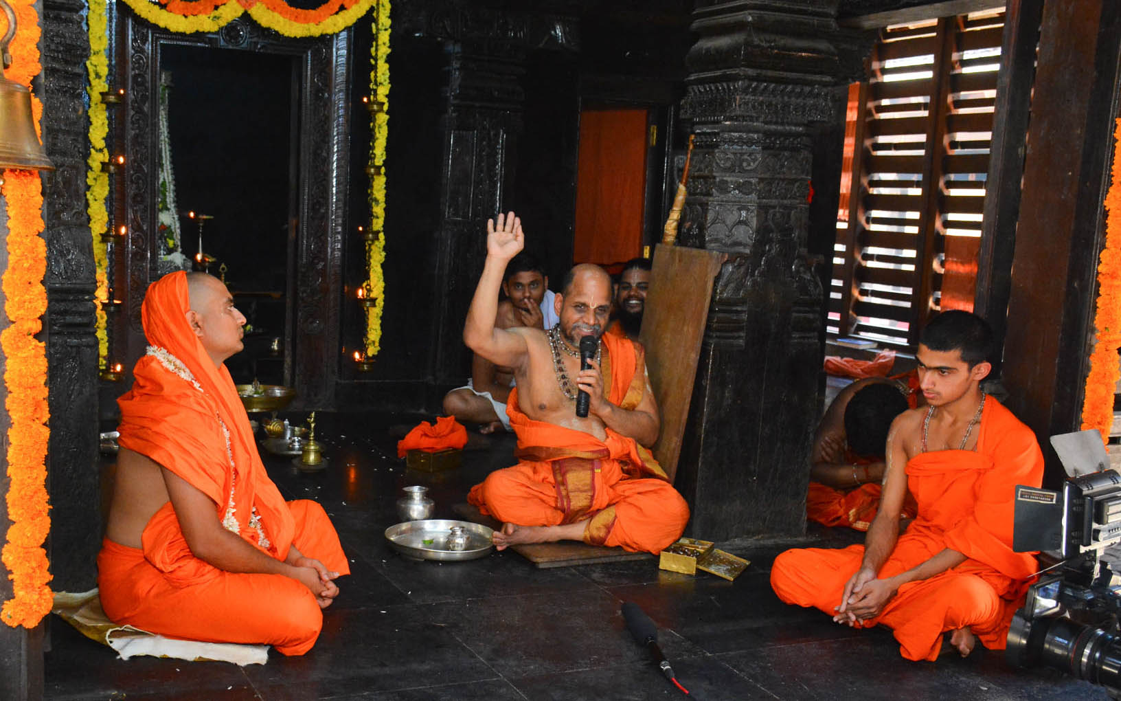 ಪುತ್ತಿಗೆಶ್ರೀ ಶಿಷ್ಯ ಸ್ವೀಕಾರ ವಿರುದ್ಧ ಉಡುಪಿ ಕೋರ್ಟ್‌ನಲ್ಲಿ ದಾವೆ