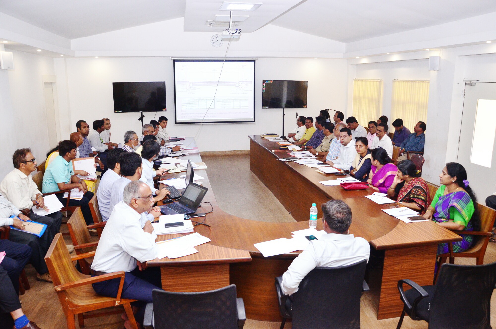 ಸ್ಮಾರ್ಟ್‌ಸಿಟಿಯಡಿ ಸ್ಮಾರ್ಟ್‌ರಸ್ತೆ ನಿರ್ಮಿಸಿ: ಜಿಲ್ಲಾಧಿಕಾರಿ ಸಸಿಕಾಂತ್ ಸೆಂಥಿಲ್