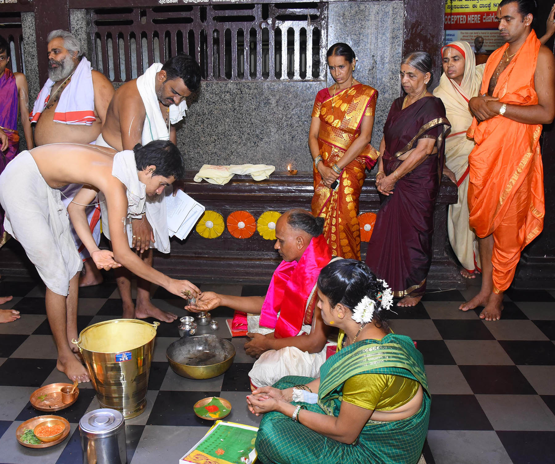 ಶೈಲೇಶ್ ಉಪಾಧ್ಯಾಯಗೆ ಆತ್ಮಶ್ರಾದ್ಧಾ, ಕೇಶಮುಂಡನ