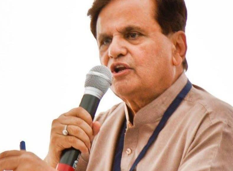 ಹುತಾತ್ಮ ಪ್ರಧಾನಿಯ ನಿಂದನೆ ಹೇಡಿತನದ ವರ್ತನೆ: ಮೋದಿಯ ವಿರುದ್ಧ ಅಹ್ಮದ್ ಪಟೇಲ್ ಆಕ್ರೋಶ