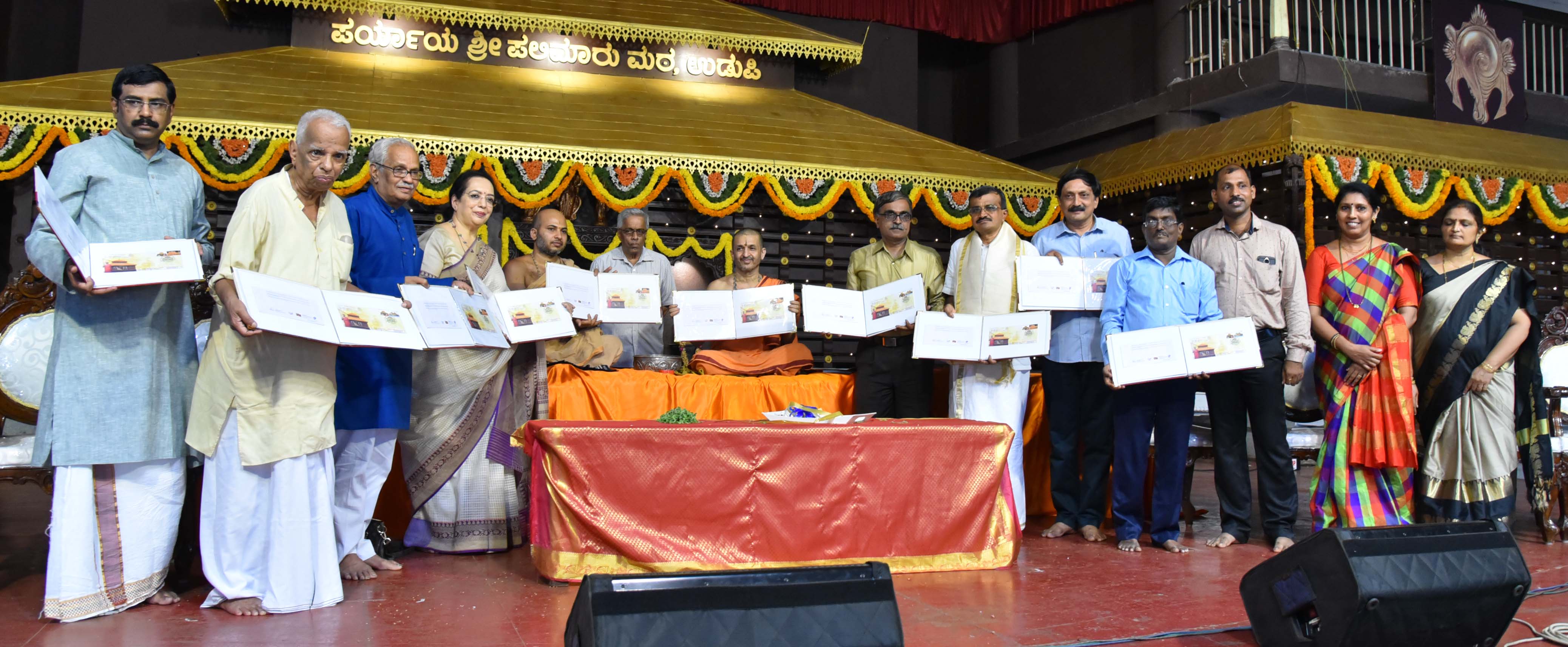 ಸುವರ್ಣ ಗೋಪುರ ಸಮರ್ಪಣೆ: ವಿಶೇಷ ಅಂಚೆಕವರ್ ಬಿಡುಗಡೆ