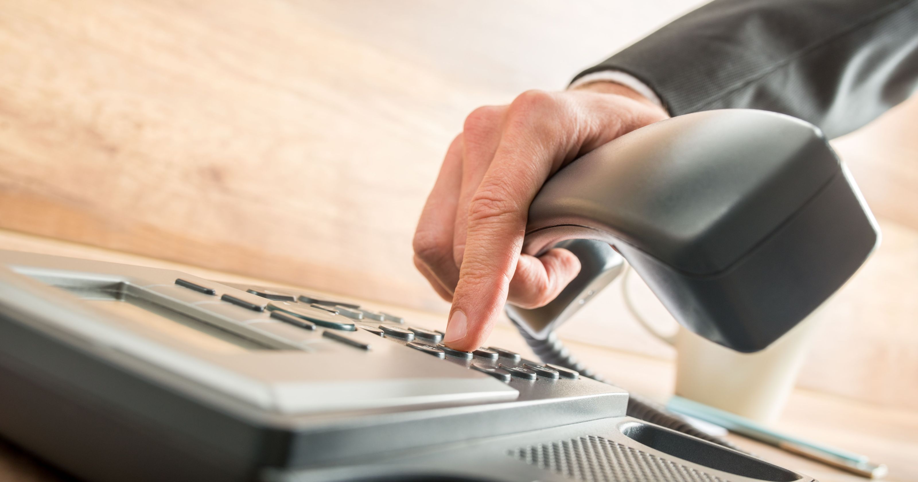 51 ರೂ. ಗಾಗಿ ಕಸ್ಟಮರ್ ಕೇರ್ ಗೆ ಕರೆ ಮಾಡಿದ ವ್ಯಕ್ತಿಯ 71 ಸಾವಿರ ರೂ. ಲಪಟಾಯಿಸಿದರು !