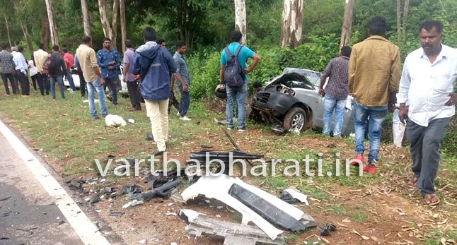 ಆನೆಕಾಡು ಬಳಿ ಕಾರುಗಳ ನಡುವೆ ಮುಖಾಮುಖಿ ಢಿಕ್ಕಿ: ಇಬ್ಬರು ಸಾವು