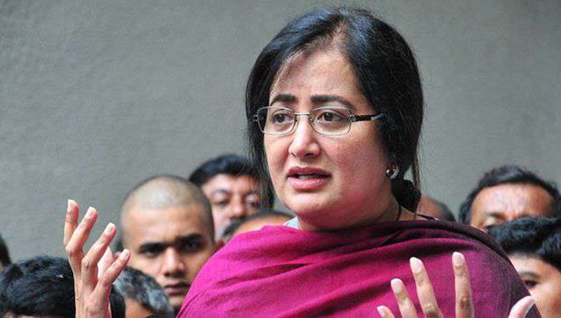 ತನ್ನ ಬೆಂಬಲಿಗರು- ಜೆಡಿಎಸ್ ಕಾರ್ಯಕರ್ತರ ನಡುವಿನ ವಾಗ್ವಾದಕ್ಕೆ ಸುಮಲತಾ ಬೇಸರ