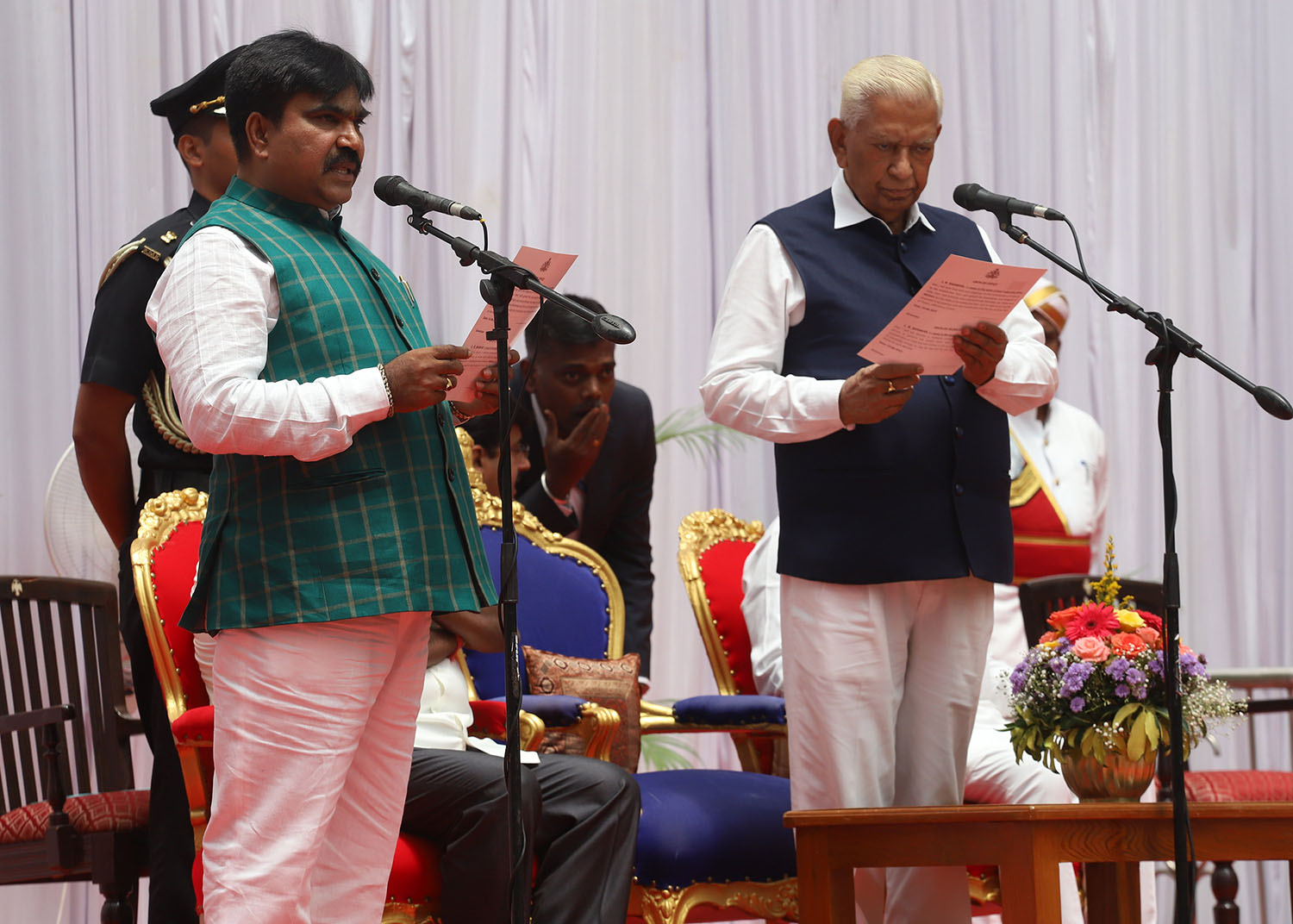 ಕಾಂಗ್ರೆಸ್ ಸೇರಿದ ನೂತನ ಸಚಿವ ಆರ್.ಶಂಕರ್