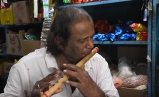 ಈ ದಿನಸಿ ಅಂಗಡಿಯಲ್ಲಿ ಪ್ರತೀದಿನ ಸಂಗೀತಗೋಷ್ಠಿ