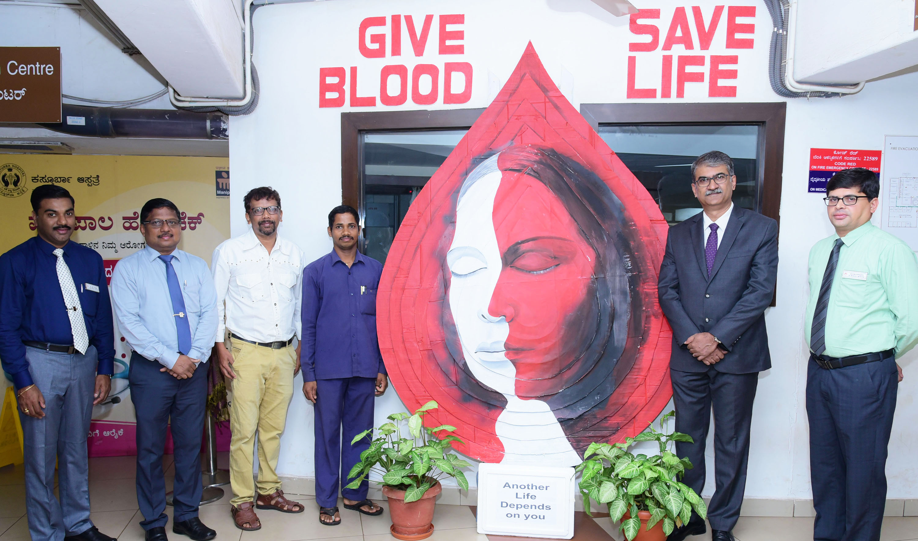 ಮಣಿಪಾಲ: ವಿಶ್ವರಕ್ತದಾನ ದಿನಕ್ಕೊಂದು ಕಲಾಕೃತಿ