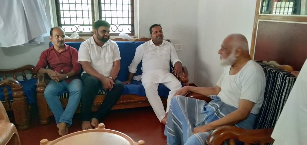 ಇಸ್ಮಾಯಿಲ್ ಮುಸ್ಲಿಯಾರ್ ರನ್ನು ಭೇಟಿಯಾದ ಸಚಿವ ಯು.ಟಿ. ಖಾದರ್