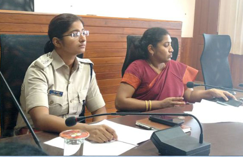 ಮಕ್ಕಳ ಸಹಾಯವಾಣಿ ಜಾಗೃತಿ ಕಾರ್ಯಕ್ರಮಗಳ ಮಾಹಿತಿ ನೀಡಿ