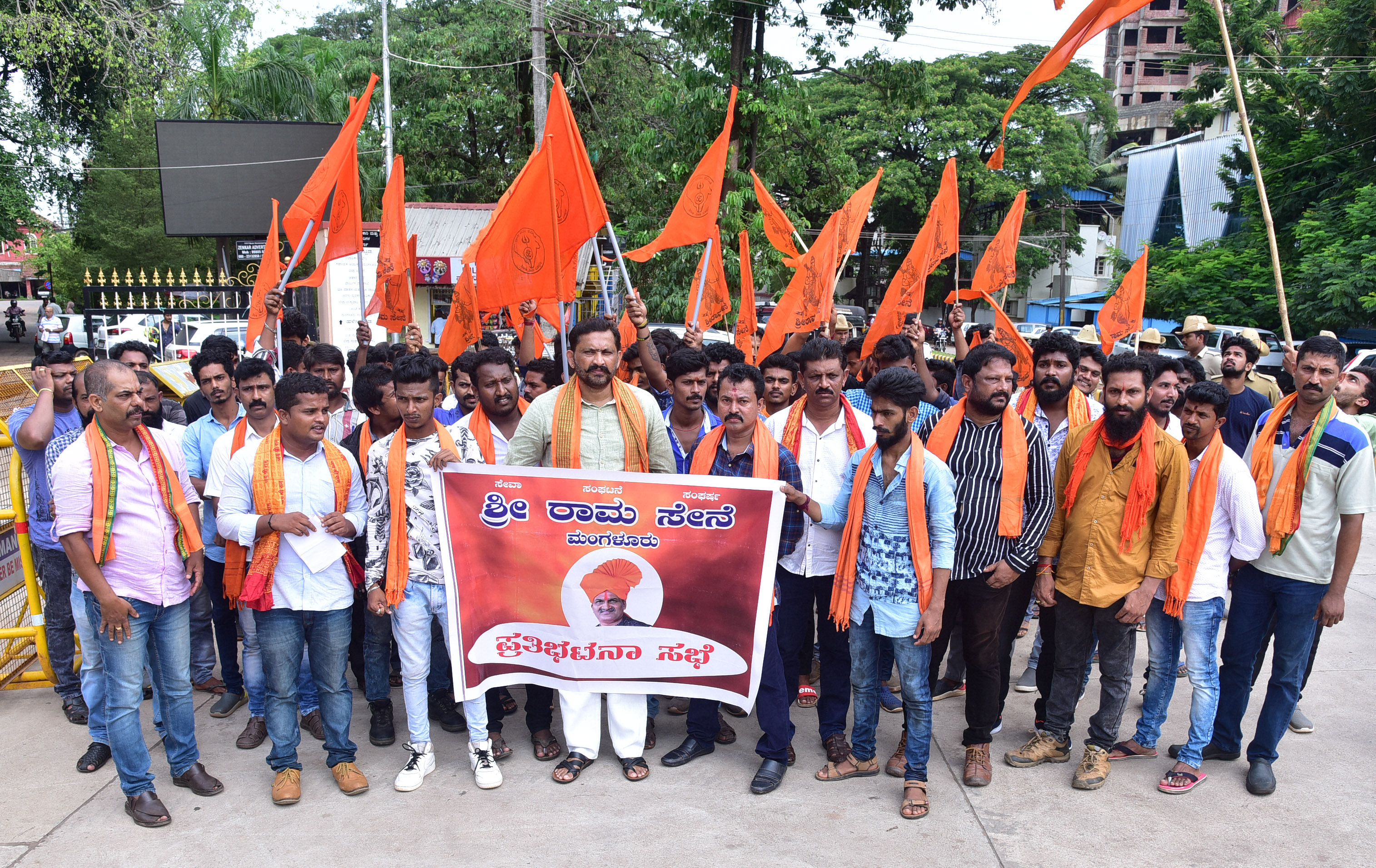 ವೆನ್ಲಾಕ್ ಆಸ್ಪತ್ರೆಯ ವೈದ್ಯರ ವಿರುದ್ಧ ಪ್ರತಿಭಟನೆ